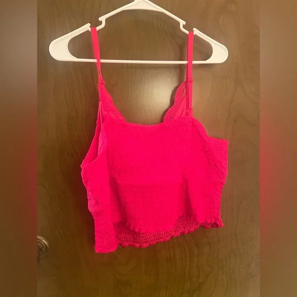 Torrid Plus Size Hot Pink Lace Smocked Crop Top NWT Size 2 - Picture 7 of 7